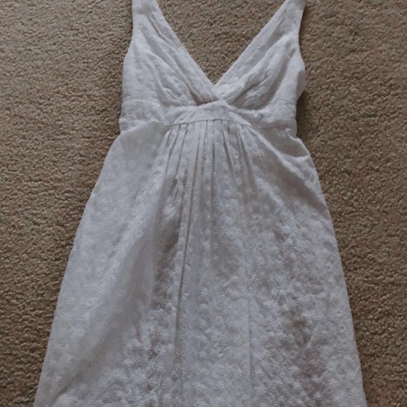 White flower pattern dress - Picture 6 of 7